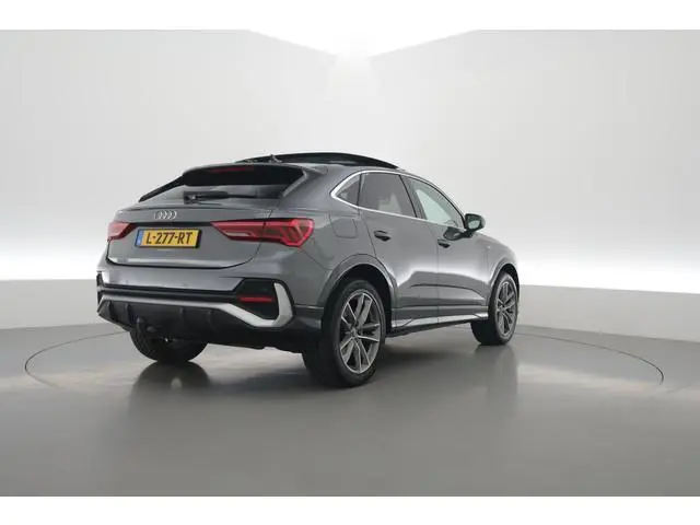 Audi Q3 Sportback 35 TFSI Pro Line S | Rijklaar! | S/K-Dak | Elek. Trekhaak | Dig. Cockpit | Dodehoe...