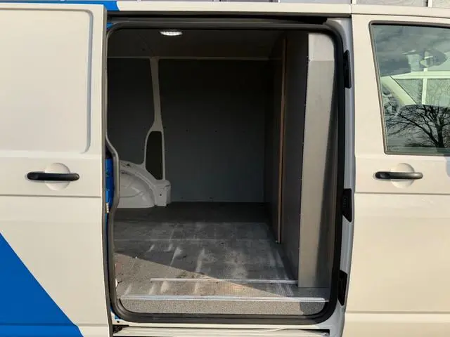 Volkswagen Transporter 2.0 TDI 150PK DSG Automaat  / Airco / Navi by app / Trekhaak