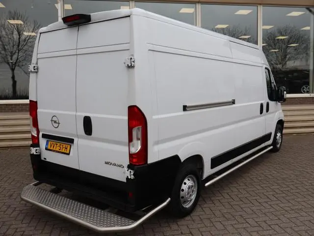 Opel Movano
