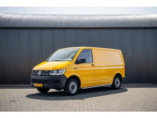 Volkswagen Transporter 2.0 TDI L1H1 Comfortline