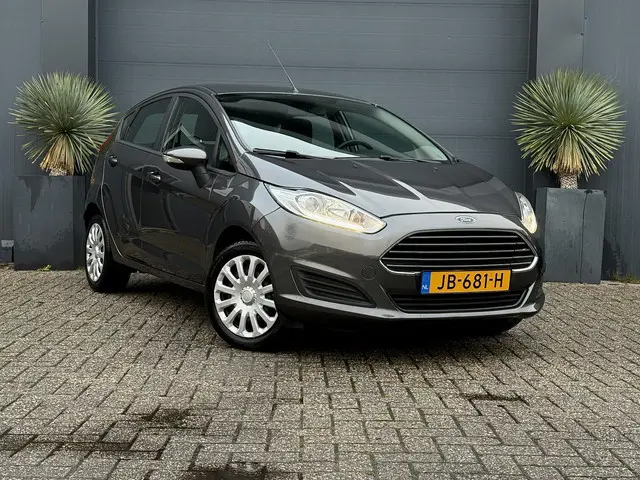 Ford Fiesta 1.0 Style Parksensor Airco 27.000km NAP ORG NL