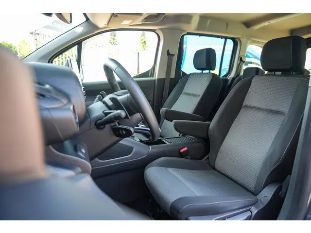 Toyota pro-ace