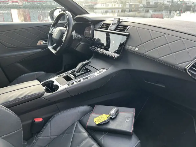 DS 7 Crossback 1.6 PureTech So Chic leer panodak automaat applecarplay