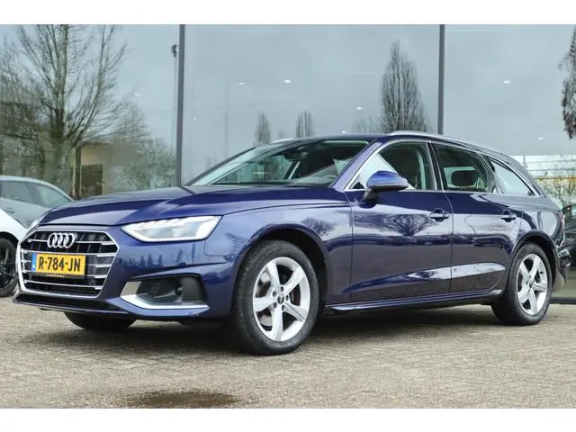 AUDI A4 AVANT 35 TFSI ADVANCED EDITION | TREKHAAK WEGKLAPBAAR | CARPLAY | VIRT. COCKPIT | NAVI | CRU...