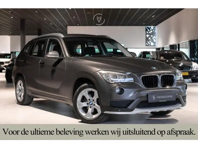 BMW X1 sDrive18d High Executive 1ste eigenaar|Volledige historie|Bi-Xenon|17''|Cruise|PDC|Aut8