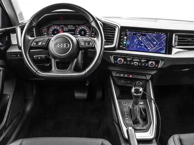 Audi A1 Sportback 30 TFSI 110pk S-tronic S edition · Apple/Android Car Play · P-Sensoren · Adaptive...