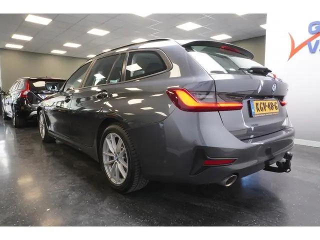 BMW 3 Touring 320e Advantage 204PK 91%SOH Led Camera Leder Trekhaak