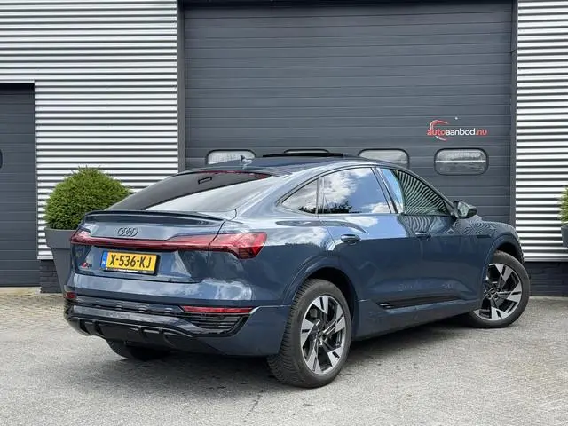 Audi Q8 Sportback e-tron 55 quattro S Edition Competition 115 kWh | Panoramadak | Luchtvering | Came...