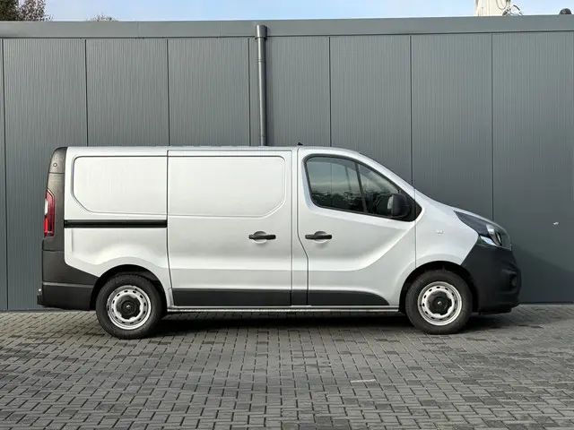 Opel Vivaro 1.6 CDTI 126 PK / L1H1 / 1e EIG. / TREKHAAK / ACHTERKLEP / AIRCO / CRUISE / NAVI / CAMER...