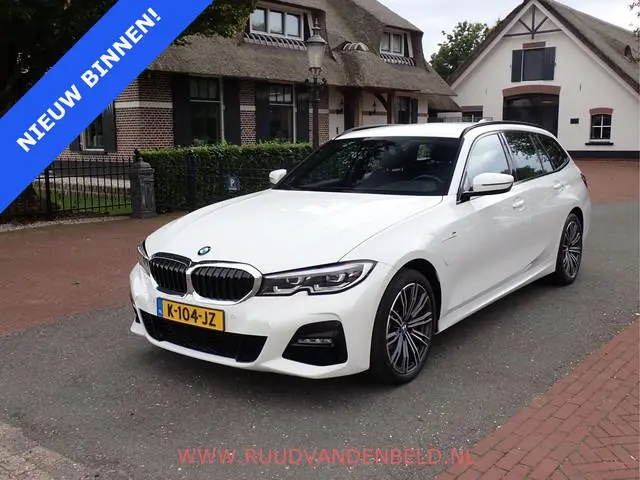 BMW 3-serie Touring 330e M-PAKKET SHADOWLINE SPORTLEER/SFEERVERLICHTING
