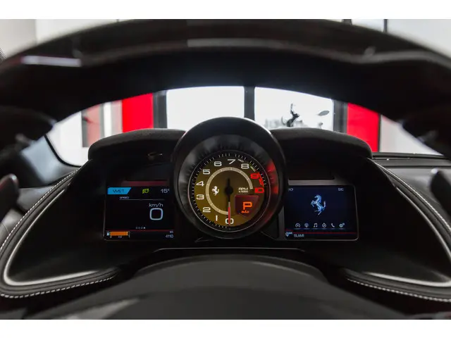 Ferrari 812 GTS