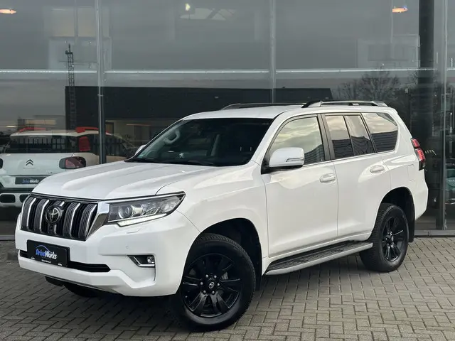 Toyota Land Cruiser 2.8 D-4D-F Professional | Leather | Nieuwstaat | 360 View | JBL | Window Van | C...