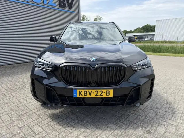 BMW X5 xDrive50e M Sport Panoramadak Wegklapbare trekhaak Harman-Kardon Soundsysteem Keyless Entry