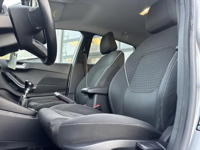 Ford Fiesta 1.0 EcoBoost Vignale ACHTERUITRIJ CAM.|CLIMA|STOELVERW.|CRUISE| 18906 | 5137