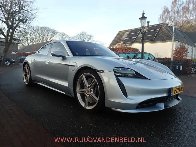 Porsche Taycan Turbo 626pk 92%SOH SPORT-CHRONO/ACC/BURMESTER/360-CAMERA