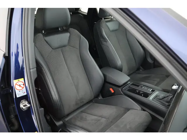 Audi Q3 Sportback 45 TFSI e 245pk S Edition Trekhaak 360Camera Keyless ACC Ambianceverl. Stoelverwar...
