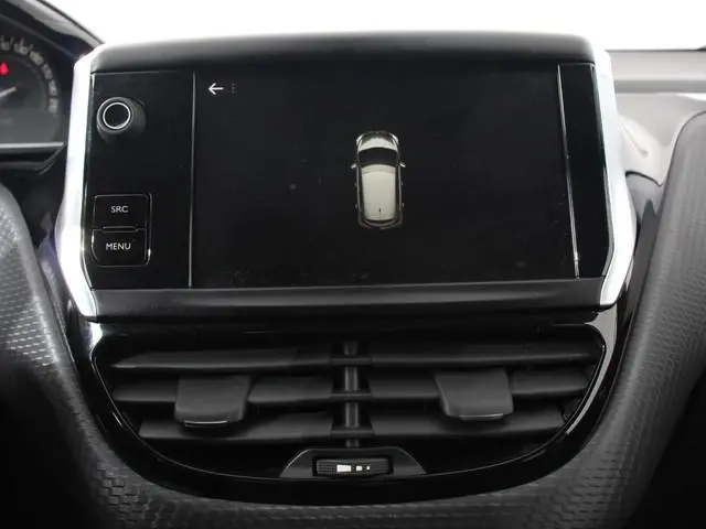 Peugeot 208 1.2 PureTech 110pk Automaat Allure Cruise control Parkeersensoren achter LED Navigatie C...