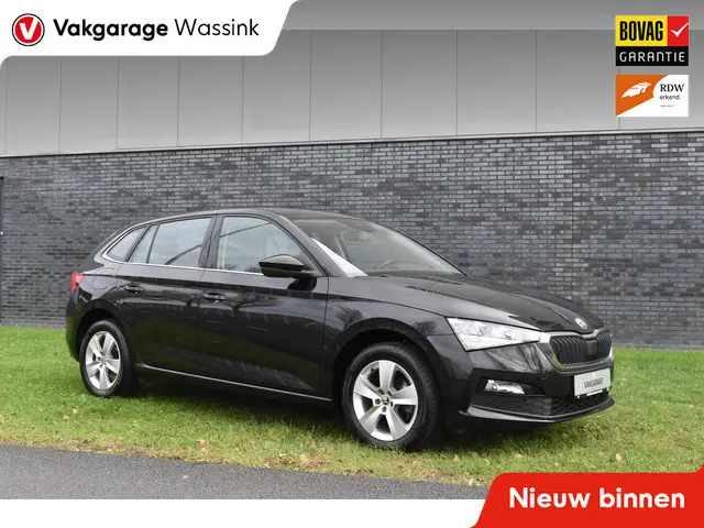 ŠKODA Scala 1.0 TSI Ambition Automaat Carplay Navigatie Front/lane assist Stoelverwarming Parkeer se...