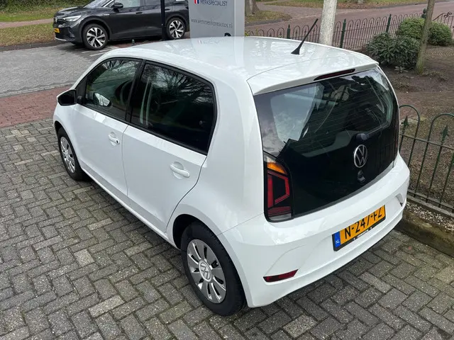 Volkswagen up!