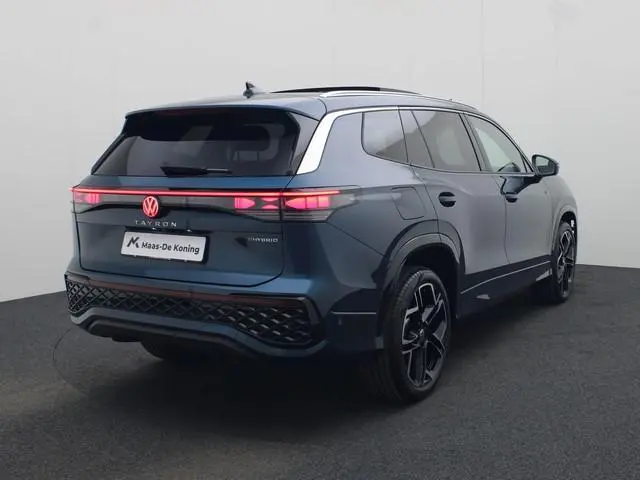 Volkswagen Tayron 1.5eHybrid 200kW/272PK R-Line Panoramadak · Apple/Android Car Play · Camera + Park...