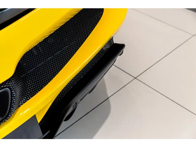 Ferrari 296