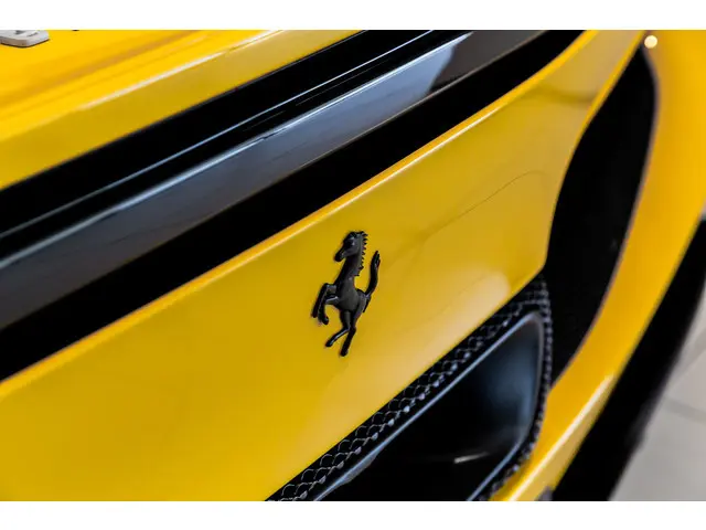 Ferrari 296