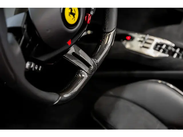 Ferrari 296