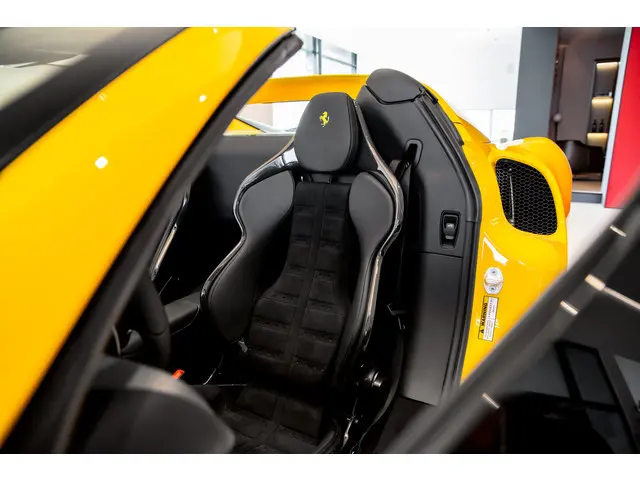 Ferrari 296