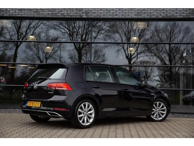 Volkswagen Golf 1.5 TSI Highline , Adap. cruise, Carplay, Virtual cockpit,