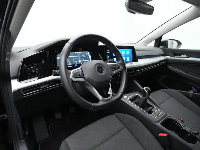 Volkswagen Golf Variant 1.0 TSI 110 pk Life | Adaptive Cruise | Navigatie | Parkeersensoren voor/ach...
