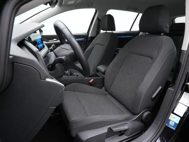 Volkswagen Golf Variant 1.0 TSI 110 pk Life | Adaptive Cruise | Navigatie | Parkeersensoren voor/ach...