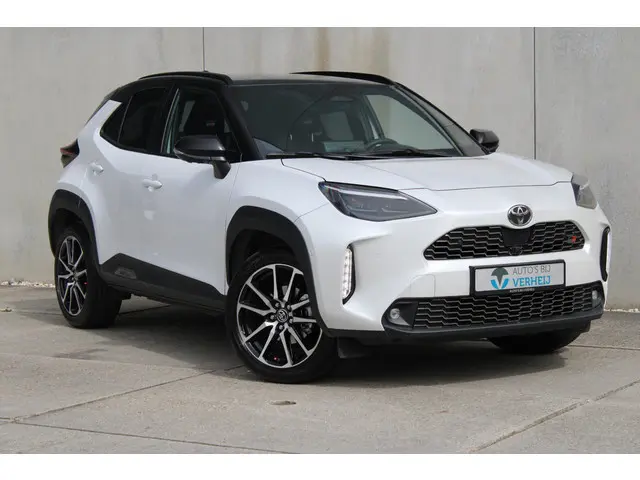 Toyota Yaris Cross 1.5 Hybrid 130 GR SPORT / ADAPT CRUISE / 360 CAMERA / PANO DAK / JBL SOUND / BI-T...