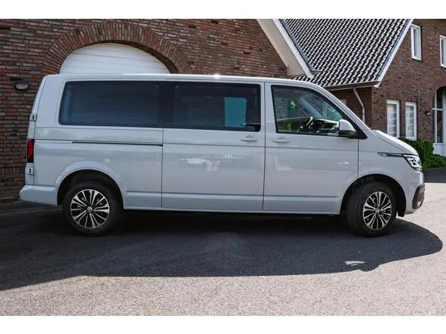 Volkswagen Caravelle 2.0 TDI L2H1 150PK DSG DUB/CAB Caravelle T6.1 150 PK DSG DUB/CAB