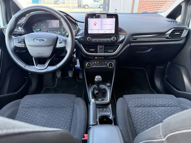 Ford Fiesta 1.0 EcoBoost Hybrid Titanium ✅ 9x op voorraad ✅ CarPlay ✅ Org-NL