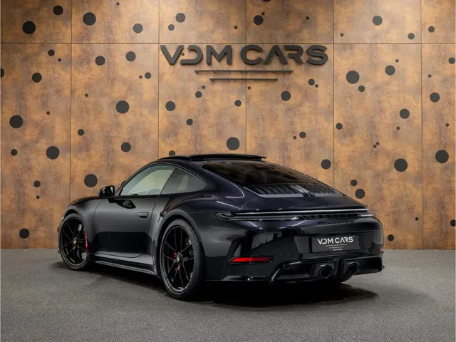 Porsche 911 3.6 T-Hybrid Carrera 4 GTS | 18-weg | InnoDrive | ACC | 360° | BOSE | Stoelventilatie |...
