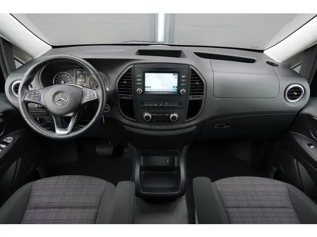 Mercedes-Benz Vito 116Cdi 163Pk 9G-Tronic Aut. | Dubbele Cabine | 5-Persoons | Tourer | Lang | Achteruitrijcamera | Trekhaak | 19''