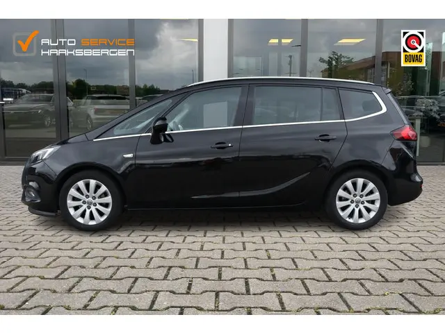 Opel Zafira 1.4 Turbo Innovation 7p. | Trekhaak | Camera | Navi |