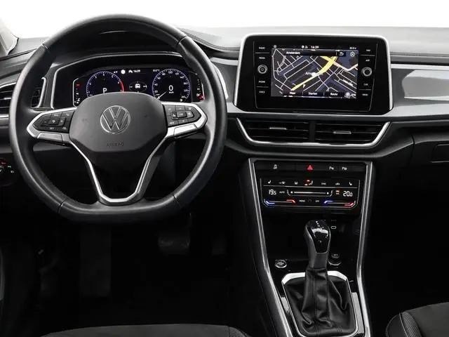 Volkswagen T-Roc 1.5 TSI 150pk DSG Style · Camera · Dodehoeksensor · Apple/Android Car Play · Naviga...