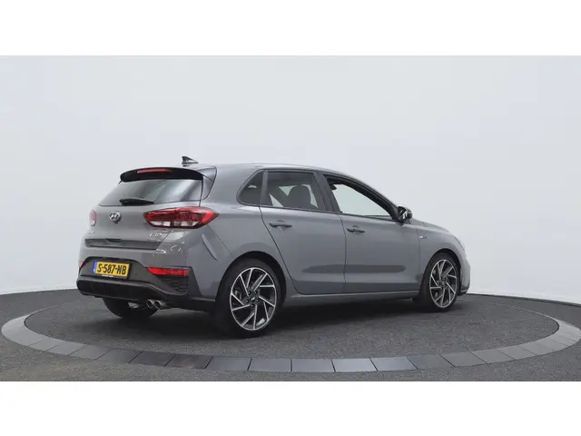 Hyundai i30 1.5 T-GDi MHEV NLine | Navigatie | Stoelverwarming |