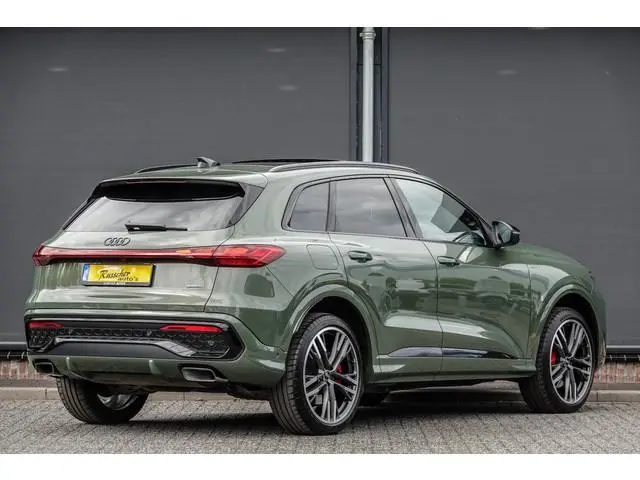 Audi Q5 e-hybrid 367Pk | Quattro | S-Line | MMI Bijrijdersdisplay | Tech Pro Pakket | Panoramadak |...