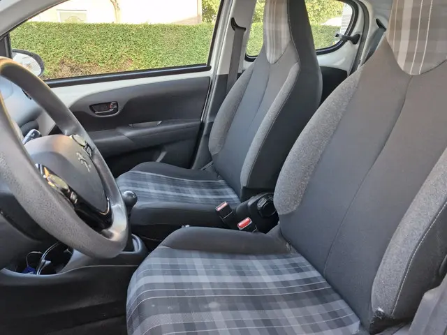 Peugeot 108 1.0 e-VTi Active | Pack Premium | Airco | Bluetooth