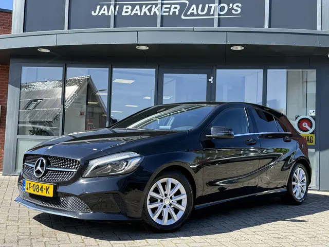 Mercedes-Benz A-klasse 180 Ambition ✅ Navi ✅ PDC ✅ Diamondgrill ✅ NL-Auto ✅ trekhaak
