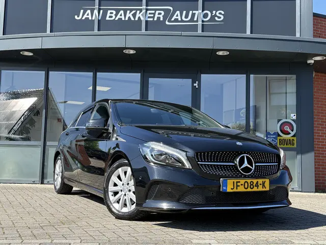 Mercedes-Benz A-klasse 180 Ambition ✅ Navi ✅ PDC ✅ Diamondgrill ✅ NL-Auto ✅ trekhaak