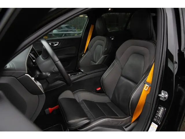 Volvo V60 2.0 T8 AWD Polestar Engineered , NL-Auto, Panoramadak, 360-camera, Harman&Kardon, HUD