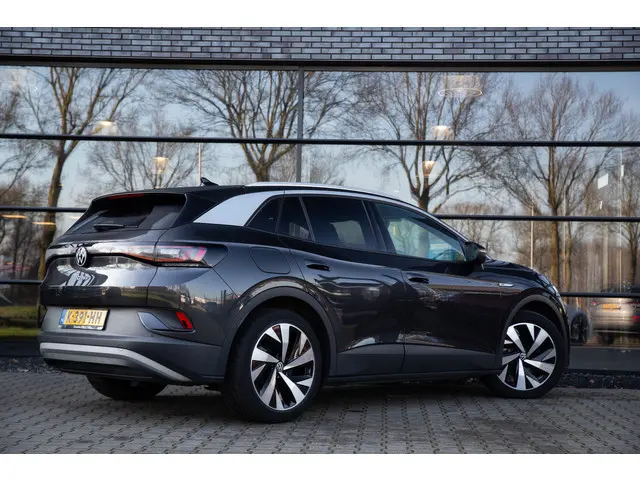 Volkswagen ID.4 First 77 kWh , Adap. cruise, Stoel/stuurverwarming, Carplay,