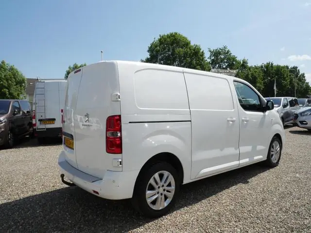 Peugeot Expert 2.0 BlueHDI 120PK, Standard Asphalt, L2, Airco