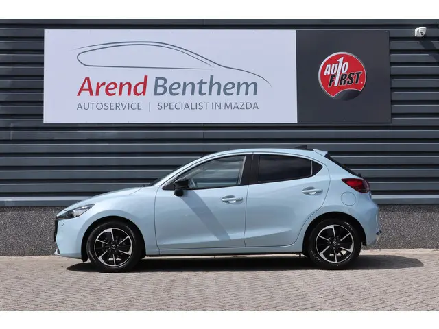 Mazda 2 1.5 e-SkyActiv-G 90 Homura Aka Camera / Clima / Navi / Cruise / Head-up