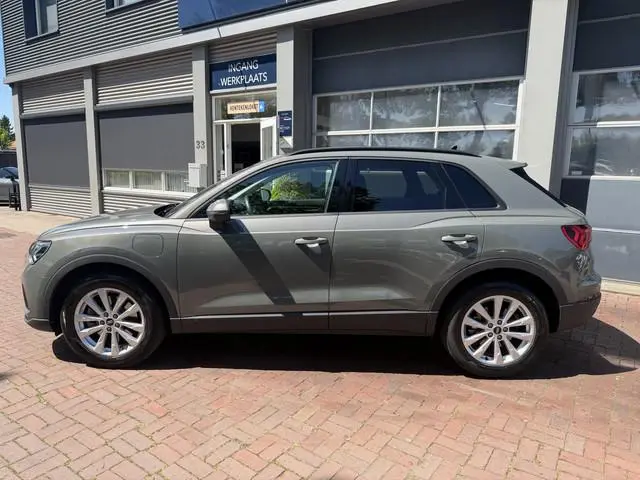 Audi Q3 45 TFSI e S edition Hybride Bj 2021 Km 43.000 Navi,Trekhaak,Clima,CvStoelverm,18Inch Dealer...