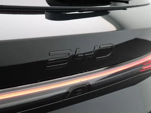 BYD SEAL