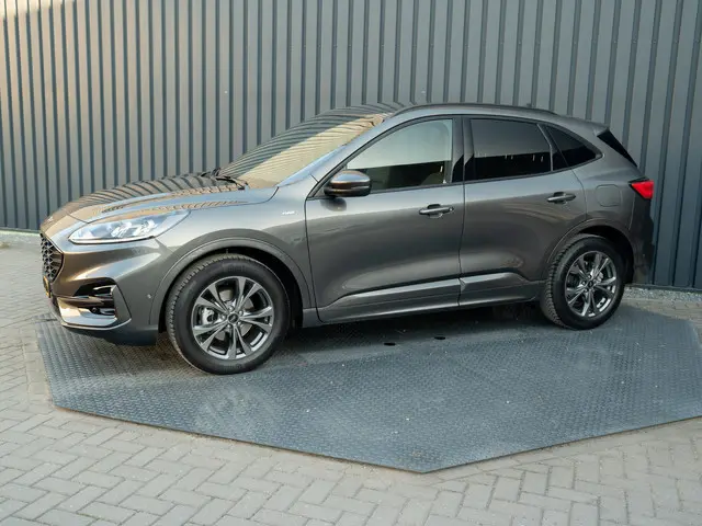 Ford Kuga 1.5 EcoBoost ST-Line | Trekhaak wegkl. | Stuur & Stoel verw. | Elk. A-klep | Camera | Prij...